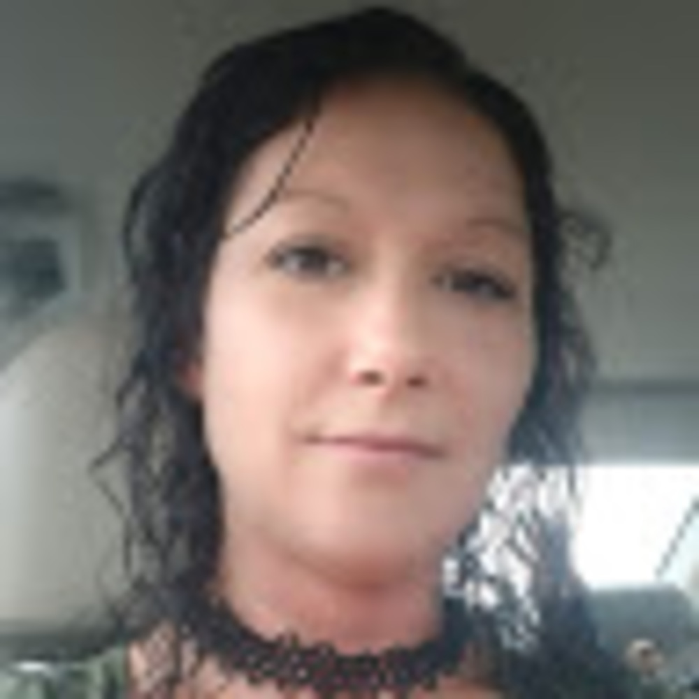 Meet your Posher, Angie